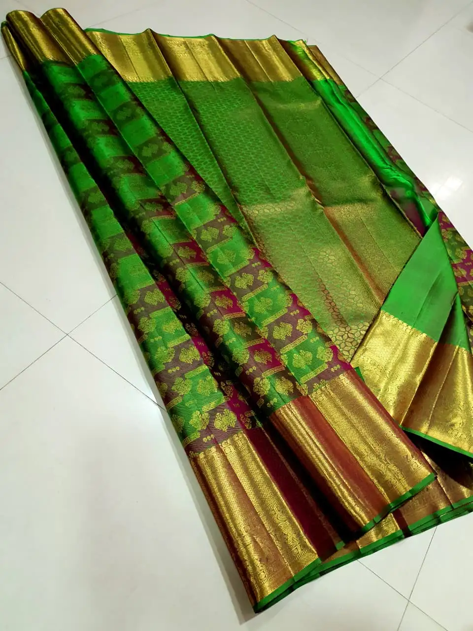 Emerald Green Magenta Meenakari Checks Kanchipuram Silk Saree